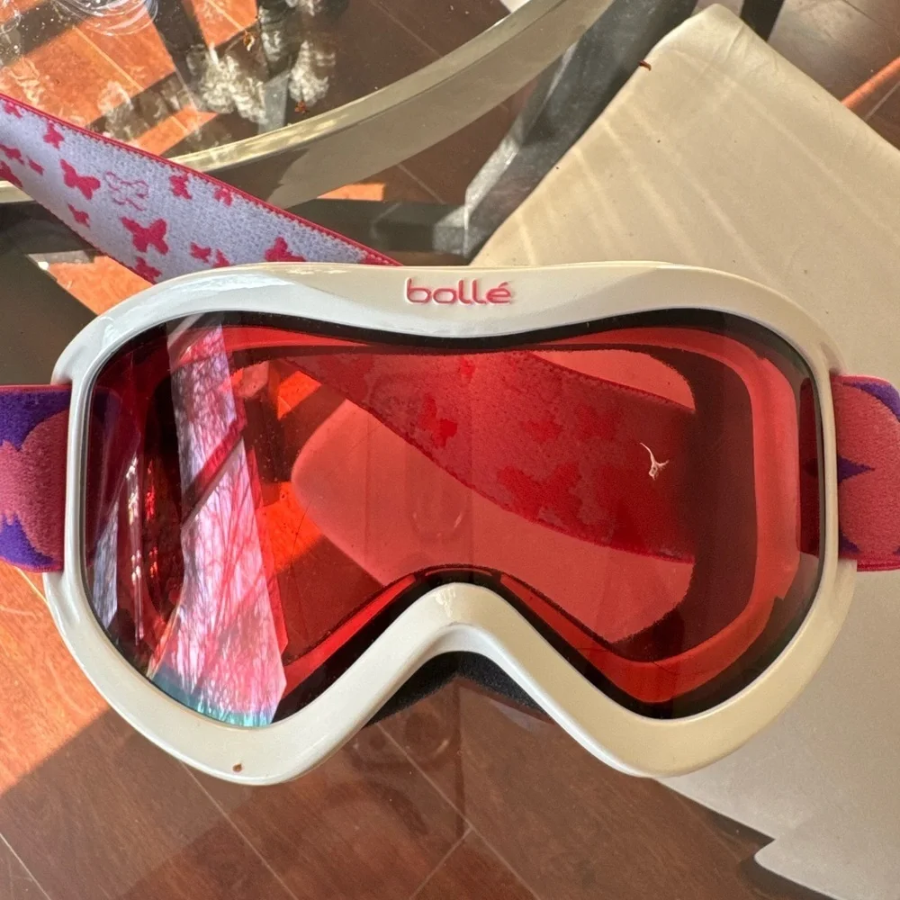 Bolle kids ski goggles anti fog 100% UV protection